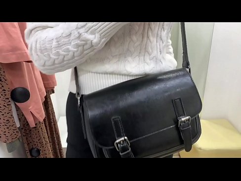 ❤️ Montaj odasında bir yapay penis ile genç orospu FeralBerry kamu mastürbasyon ❌ Porno bizde ❌❤
